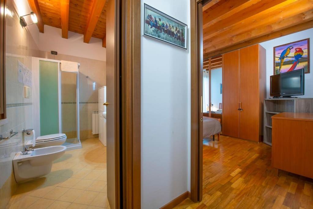5 Min From Gardaland, With Free Pool Apartment