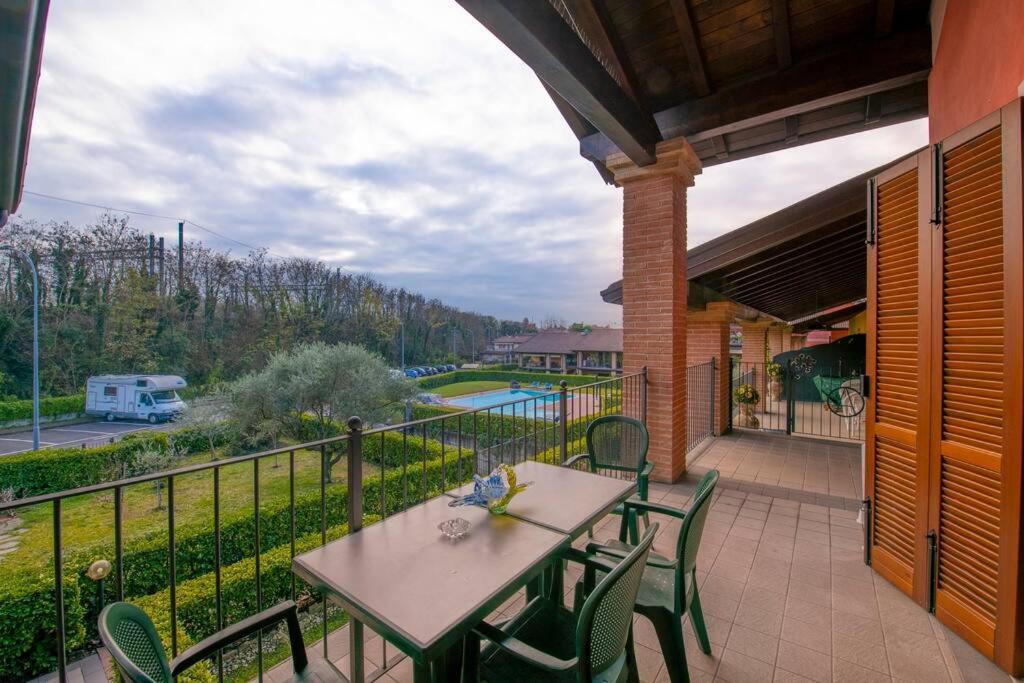 5 Min From Gardaland, With Free Pool Apartment