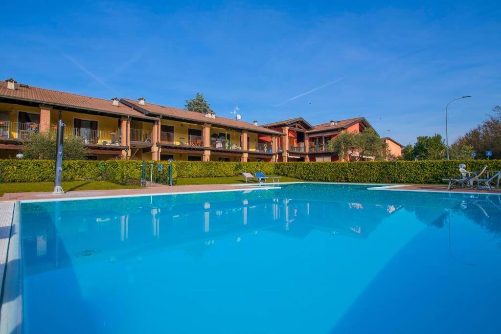 Apartment 5 Min From Gardaland, With Free Pool Peschiera del Garda