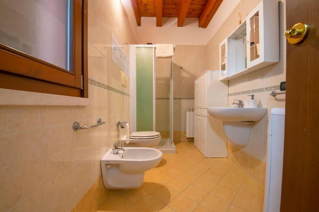 Apartment 5 Min From Gardaland, With Free Pool